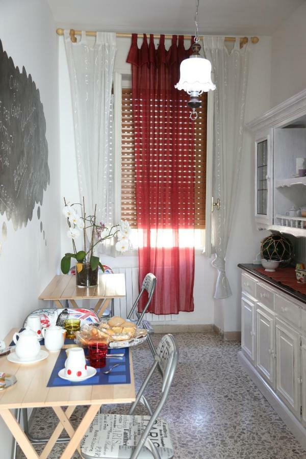 萨萨里 Viale Italia 41: I Migliori Anni酒店 外观 照片