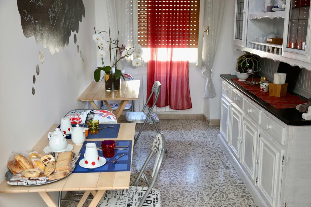 萨萨里 Viale Italia 41: I Migliori Anni酒店 外观 照片